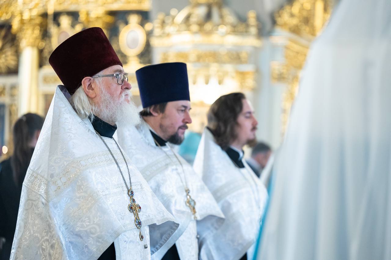 Дионисий Воскресенский епископ